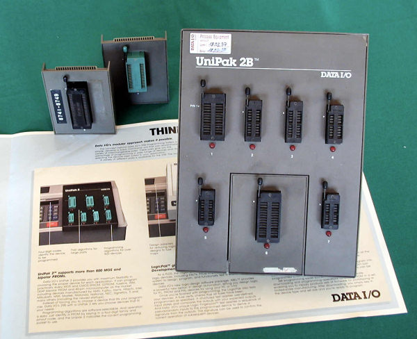 Data I/O Typ 29B Universal Programmer